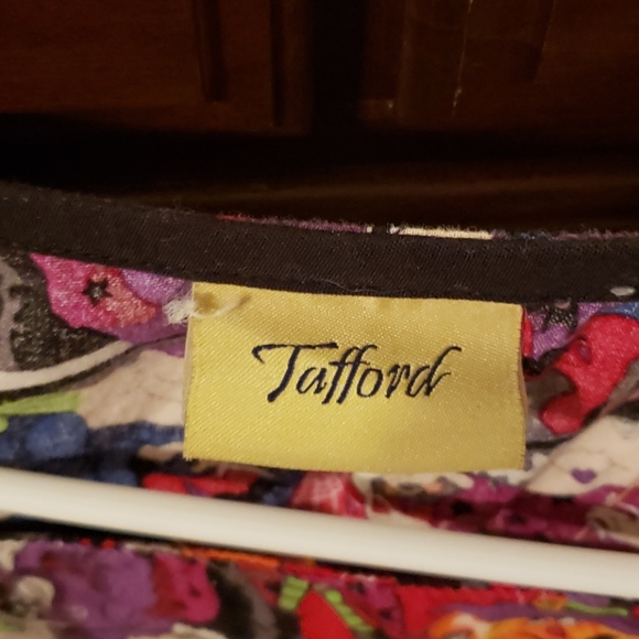 Scrub top - Picture 2 of 2